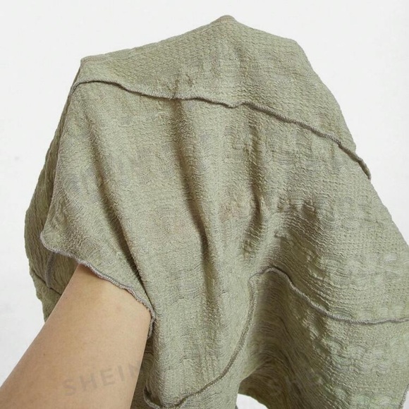 Lettuce Crop Tee - Picture 3 of 6